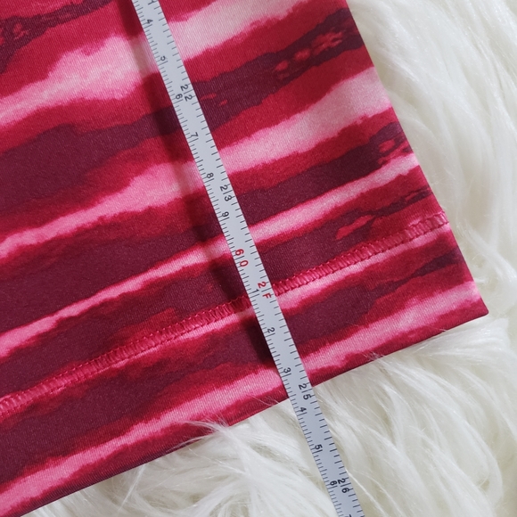 NWT Nike Dri-Fit Workout Capri Pants - Picture 2 of 7